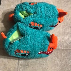 NWT Cat & Jack Slippers Size 2-3